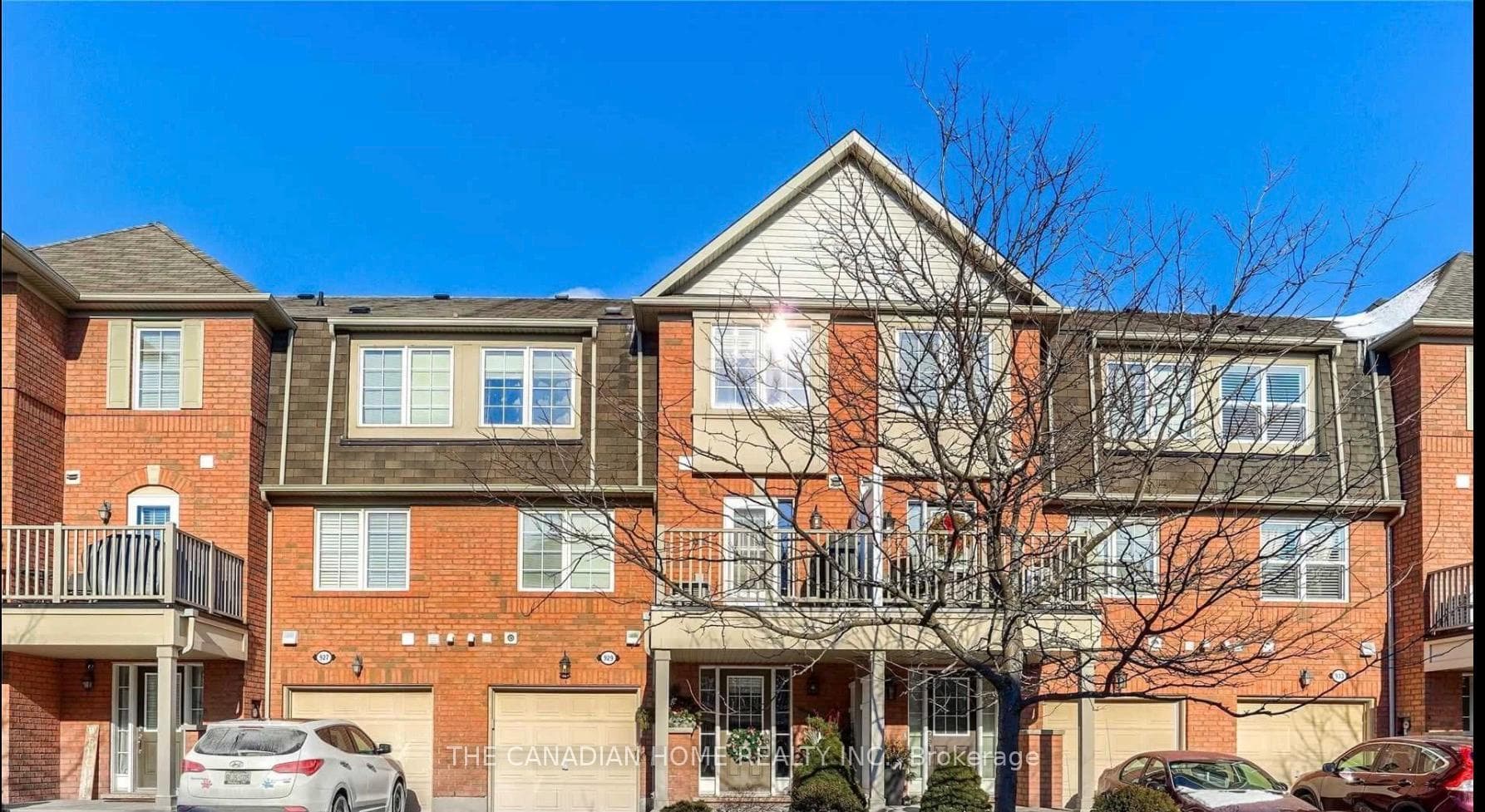 929 Deverell Place photo 1