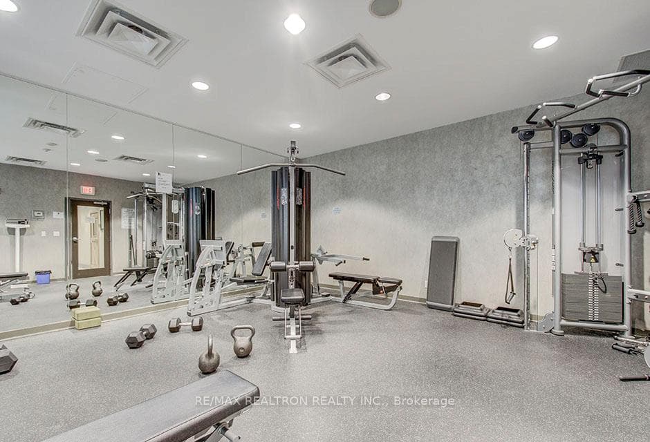 76 Shuter Street Unit 310 photo 26