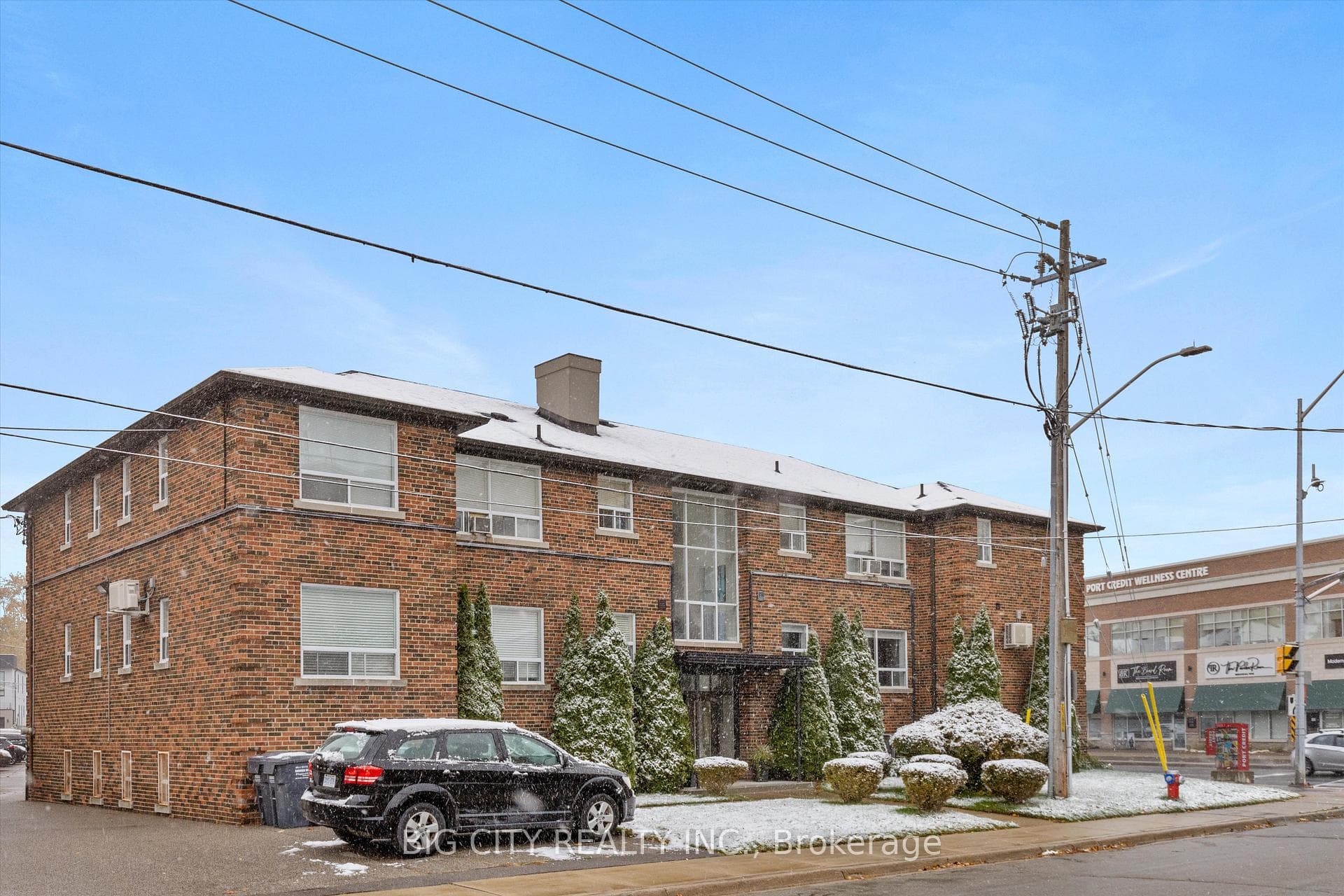 342 LAKESHORE Road Unit 3 photo 1