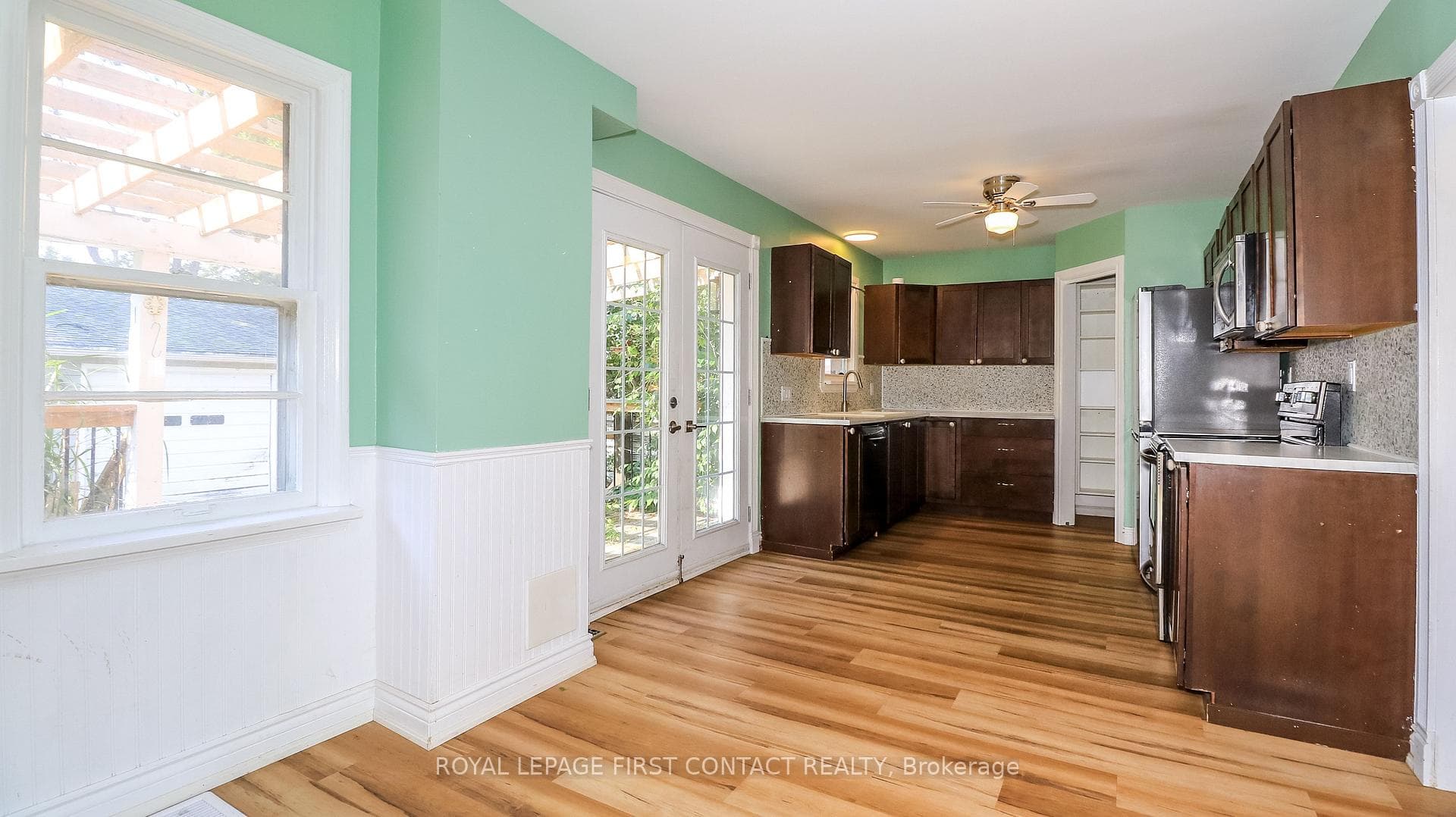 47 Campbell Avenue photo 18