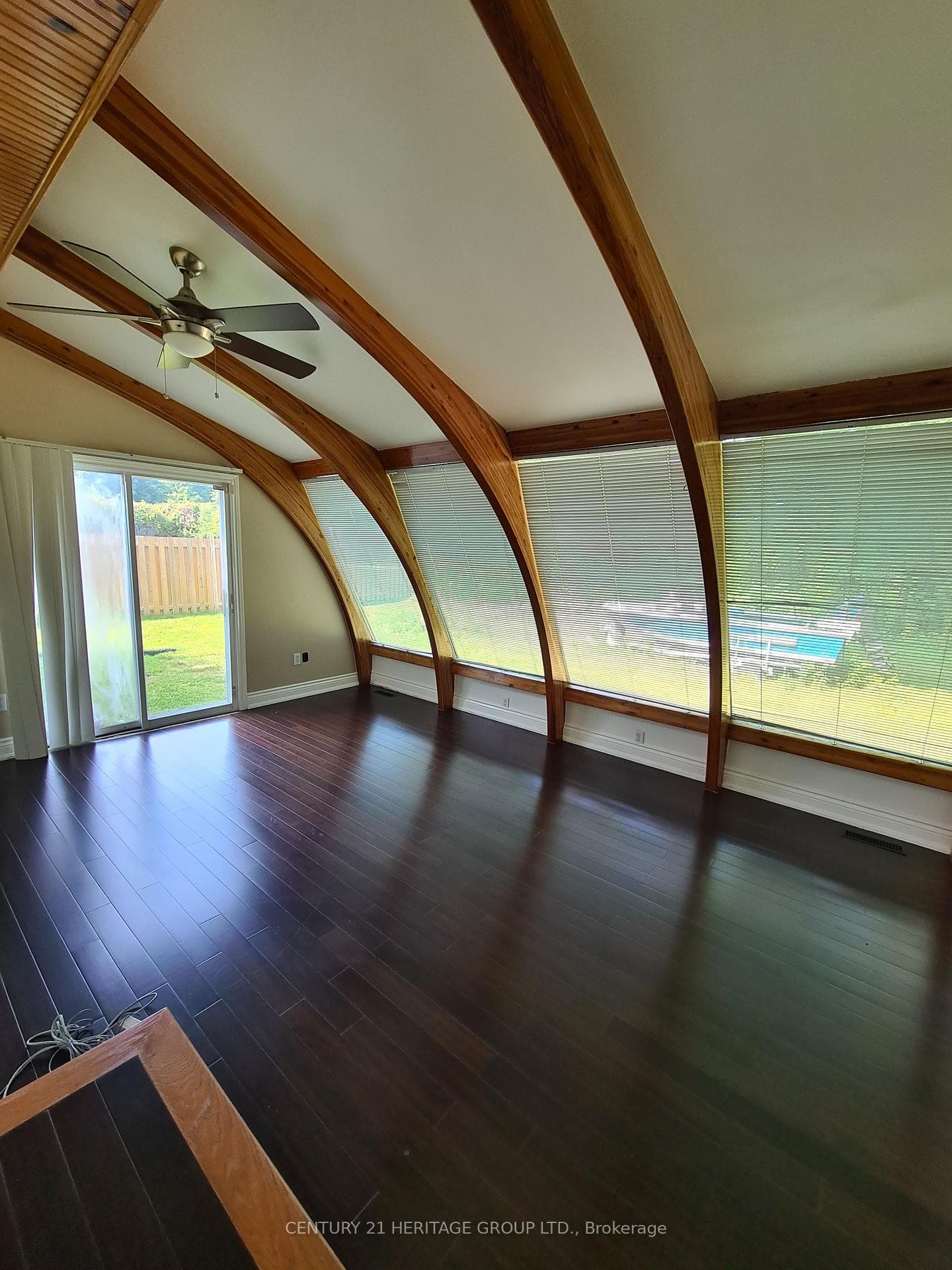 4447 Spruce Avenue photo 6