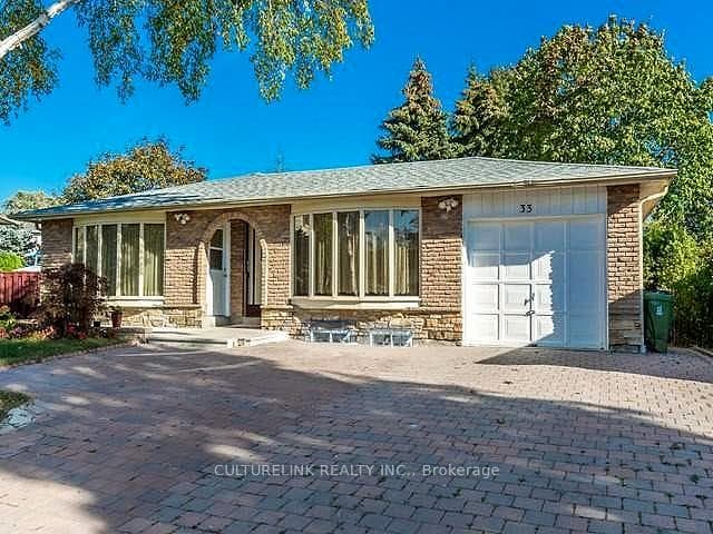 33 Boundy Crescent photo 1