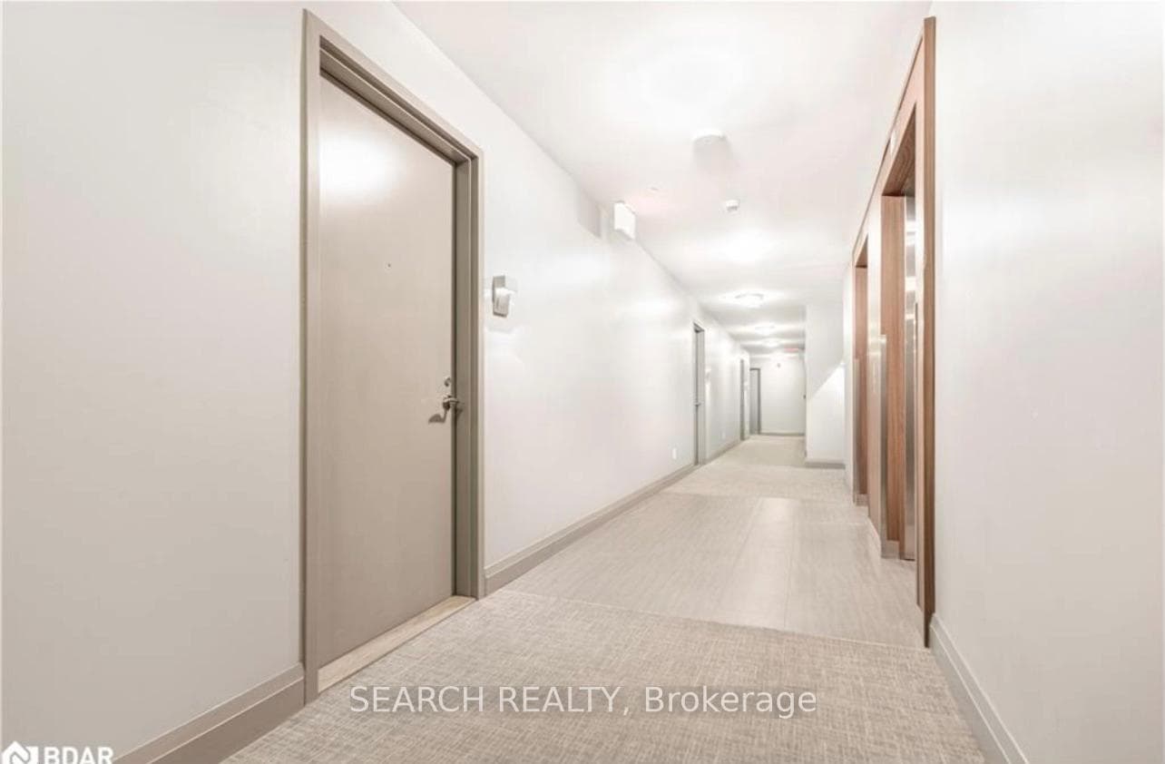 111 Worsley Street Unit 607 photo 20