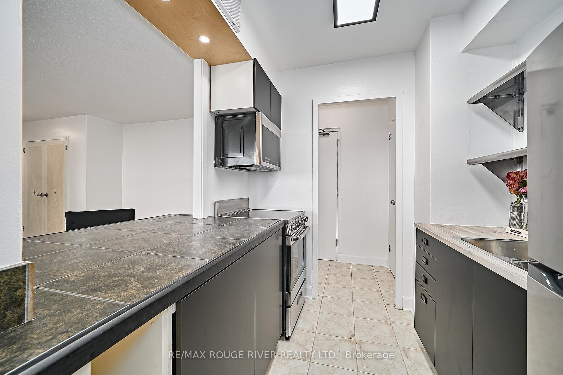 3311 Kingston Road Unit 807 photo 17