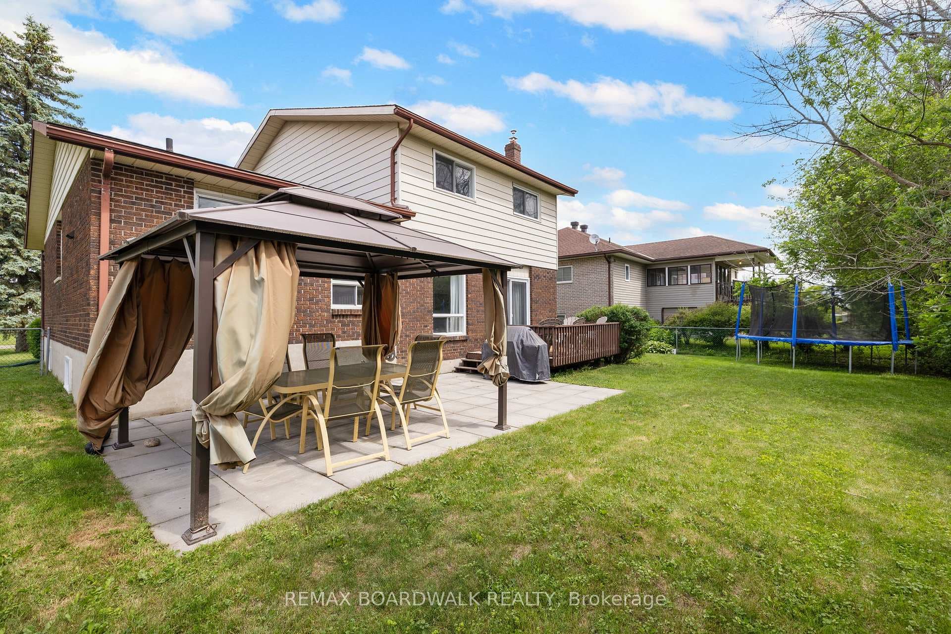 8 Jessie Drive photo 48