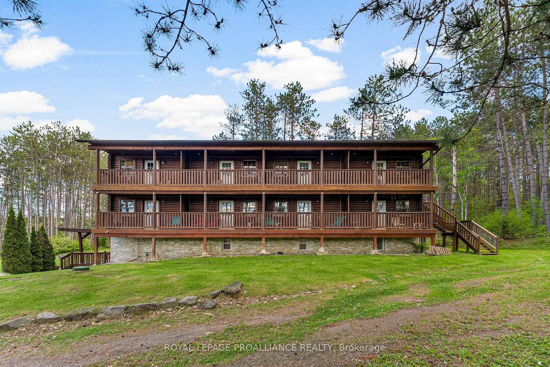 16 Beaver Creek Lane photo 4