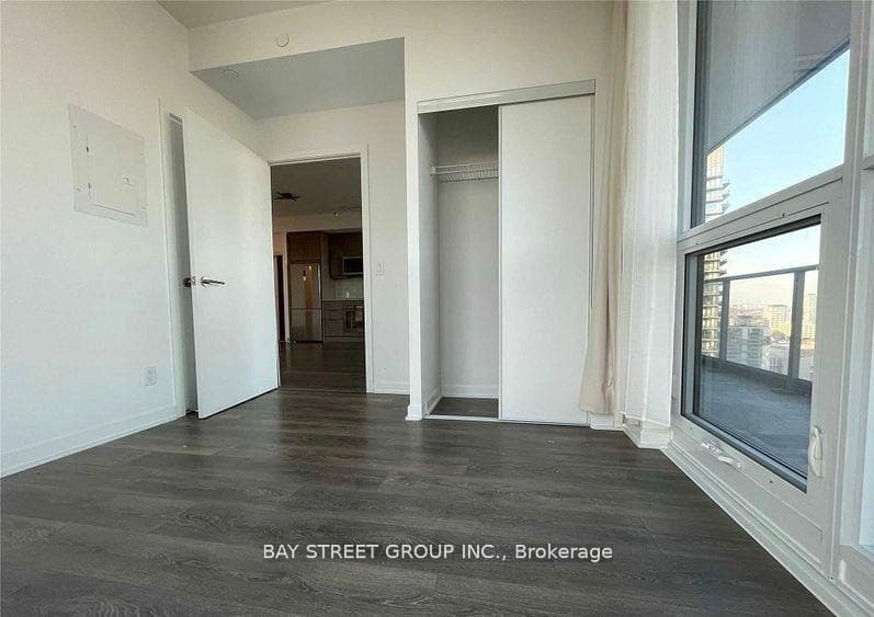 38 Forest Manor Road Unit 2104 photo 6