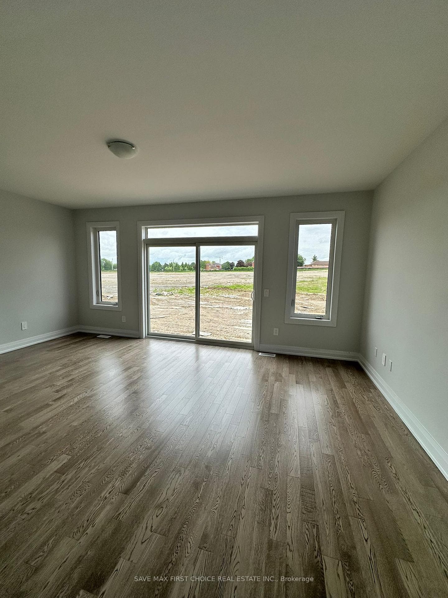 Living / Dinning Room