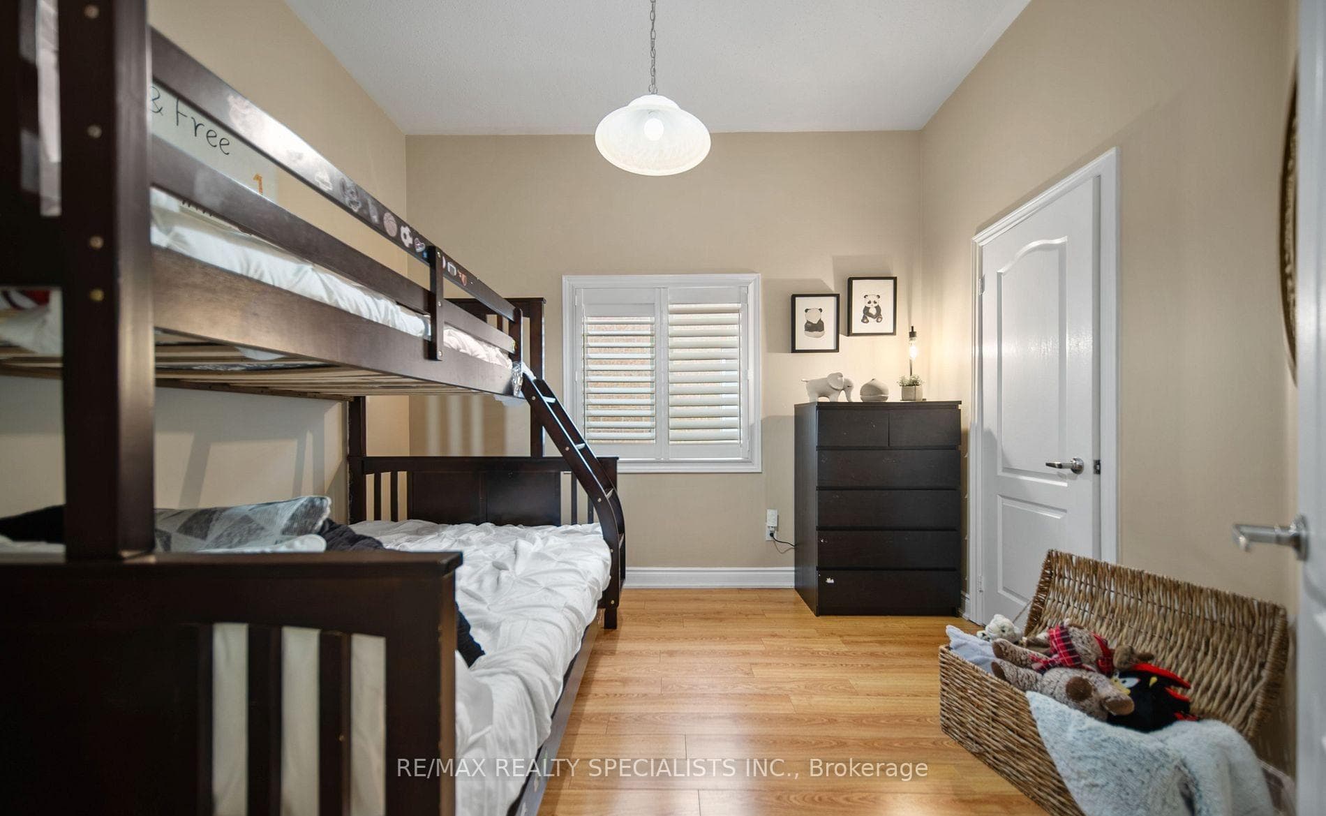 31 Saint Hubert Drive photo 21