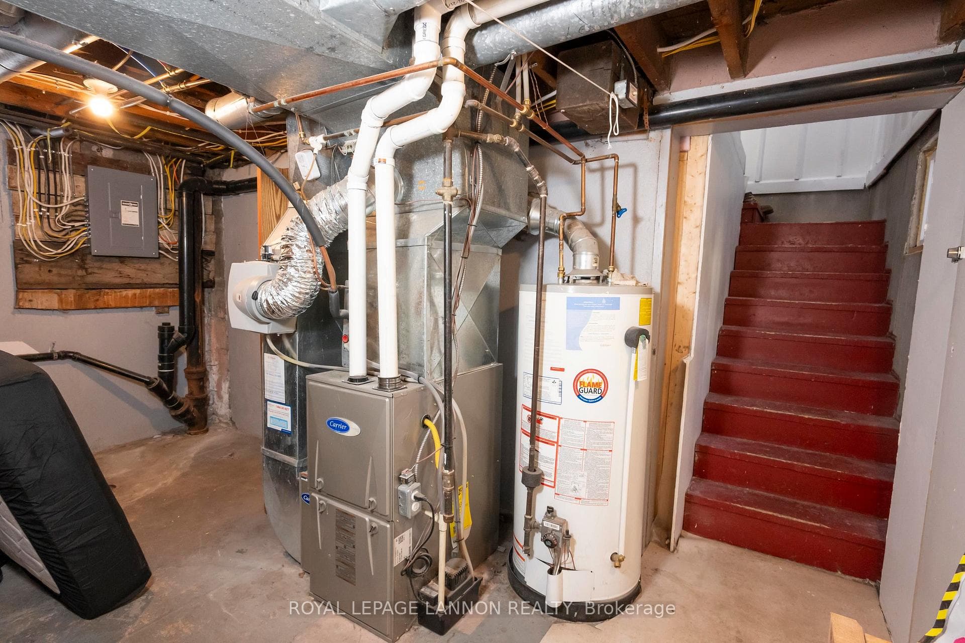 415 Archibald Street photo 40