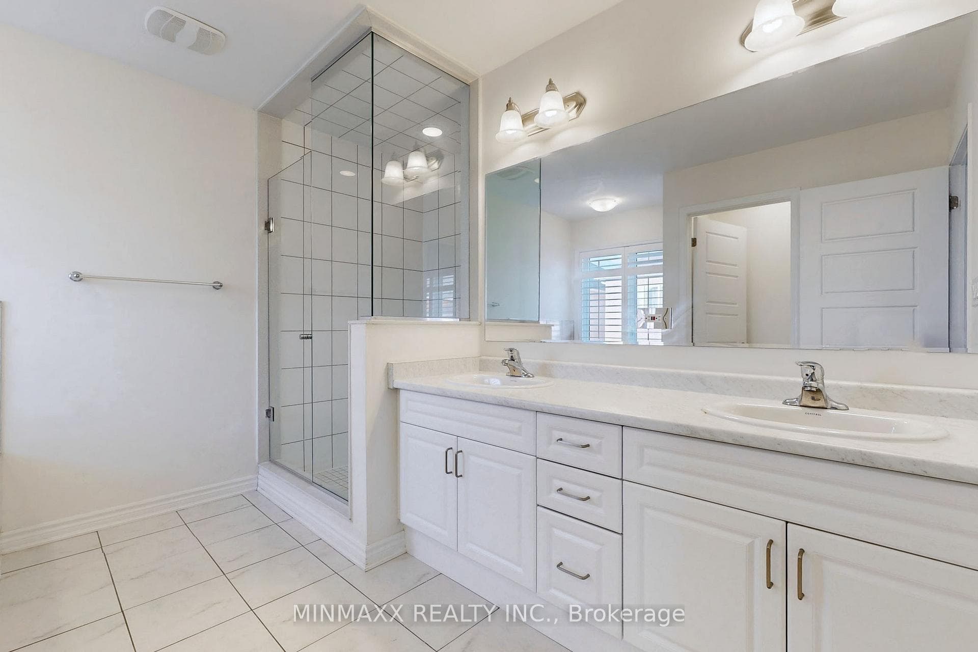 252 Chilver Heights photo 27