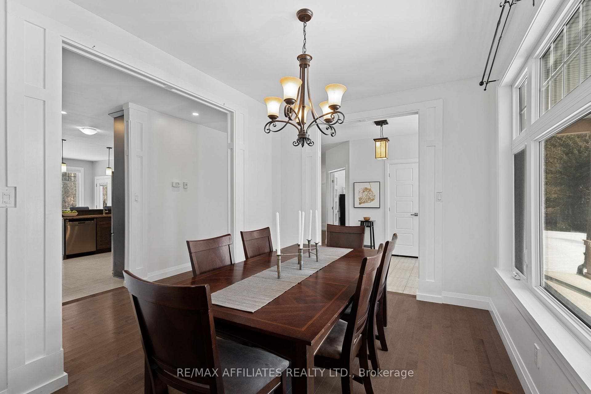 Formal dining room - open with separation.
