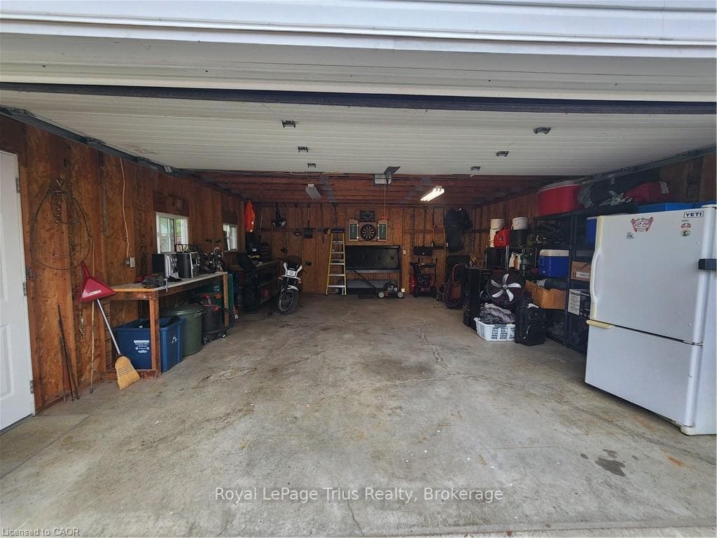 130 Balmoral Drive photo 33