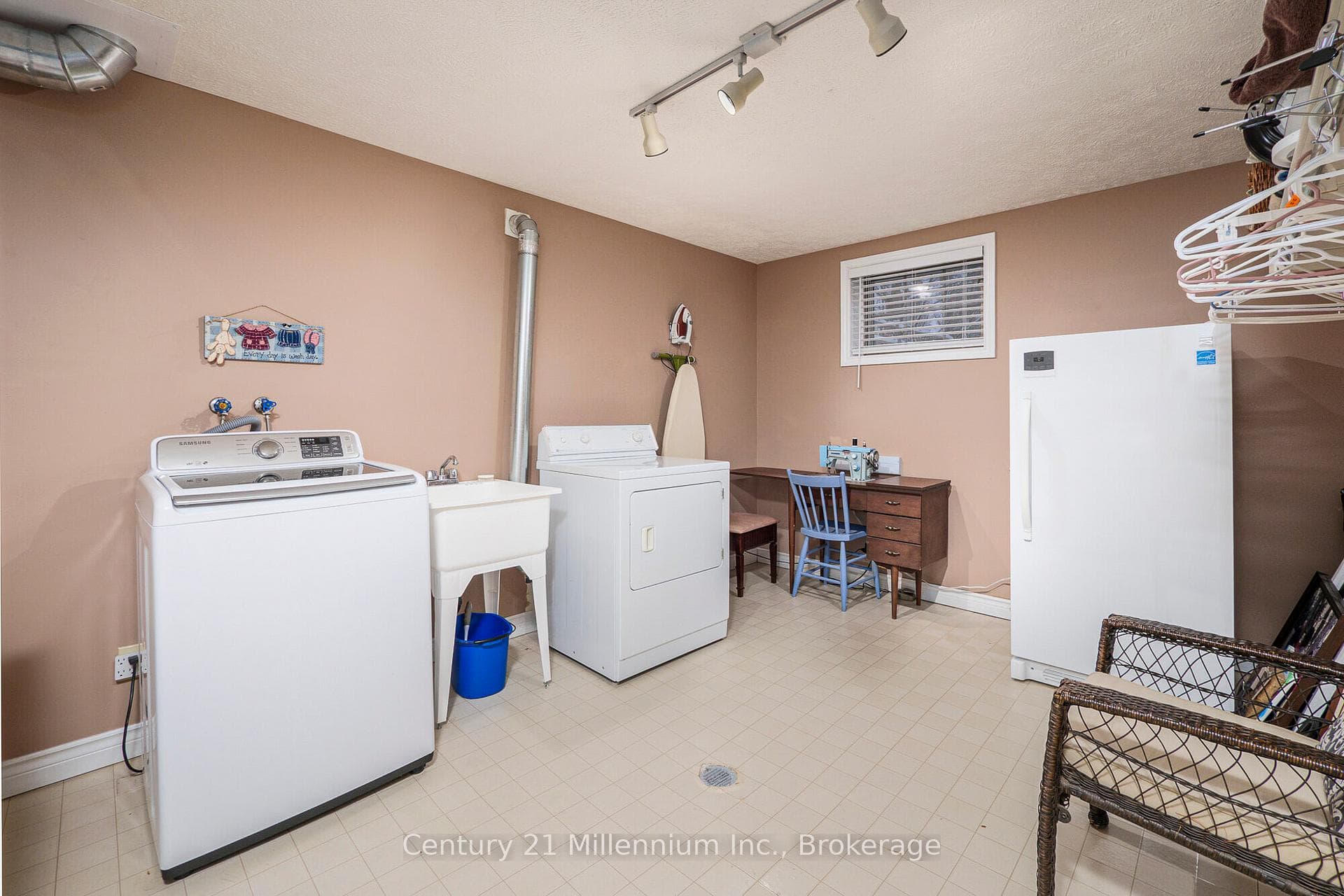 330 1st Street photo 34