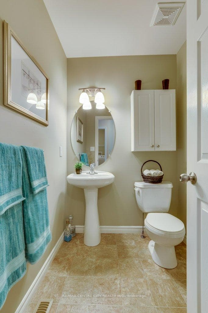 4 Alderwood Court photo 11