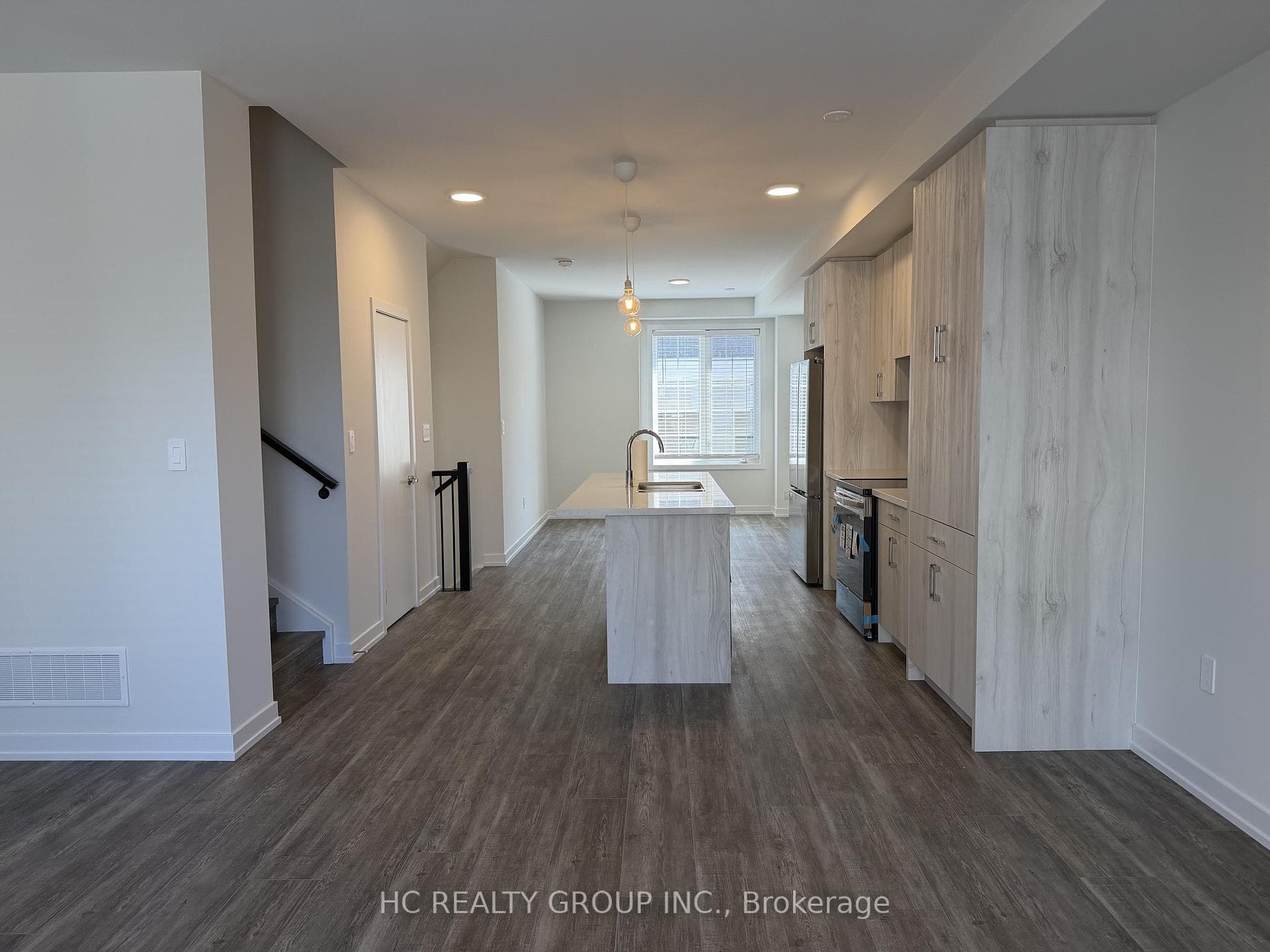 27 Agnes Lane photo 1