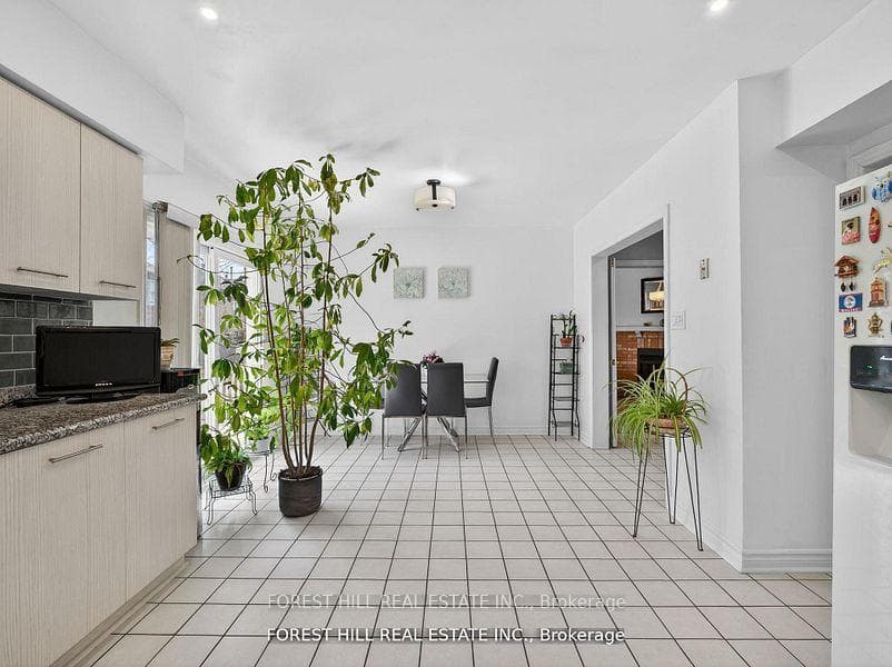 43 Rockwood Crescent photo 15