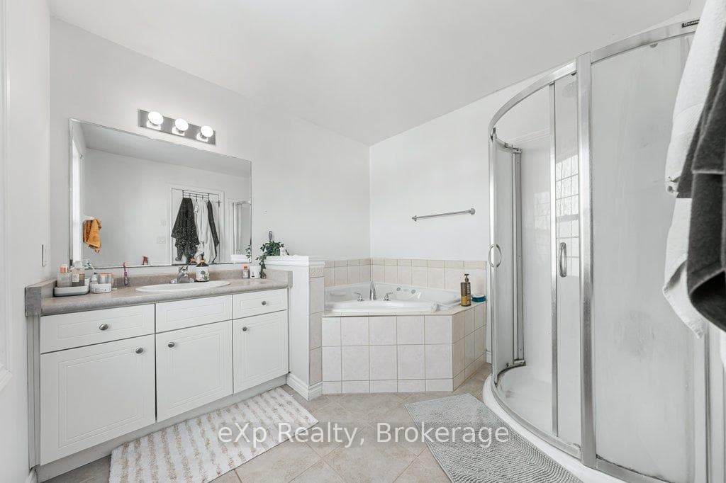 53 Truesdale Crescent photo 29