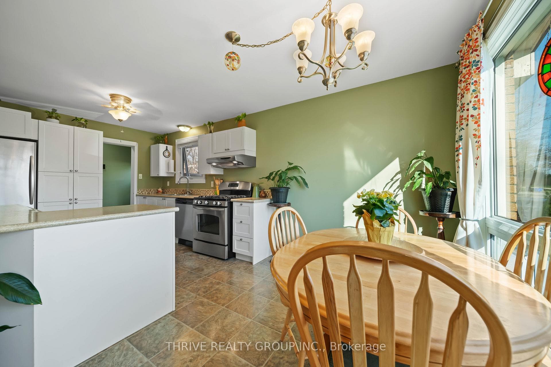 112 Culver Crescent photo 15
