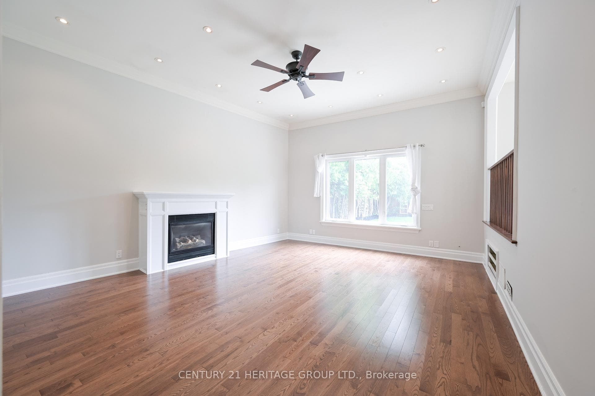 315 Bennet Drive photo 12