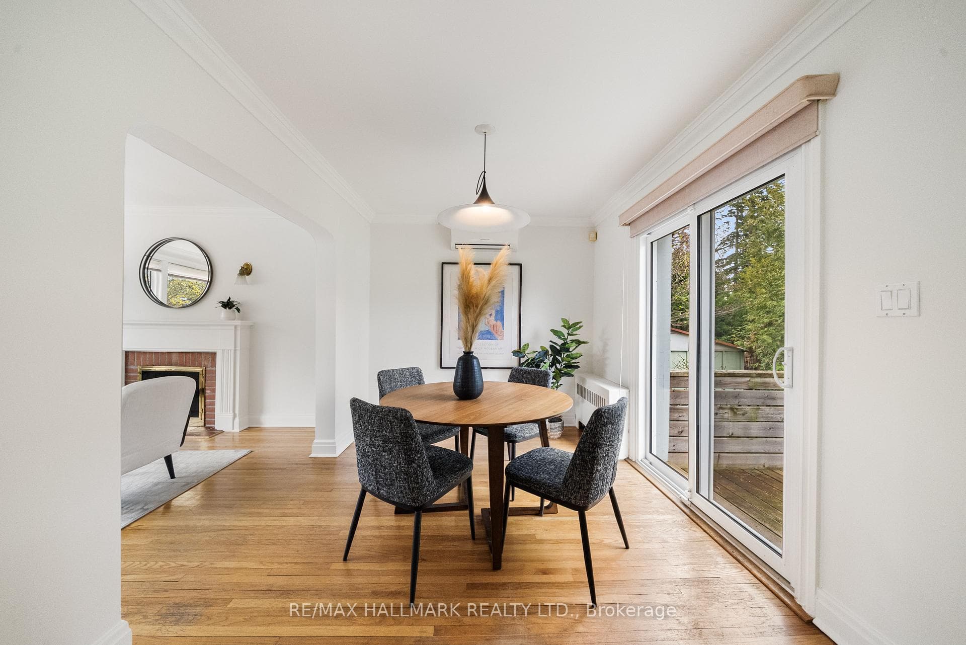 7 Queensgrove Road photo 8