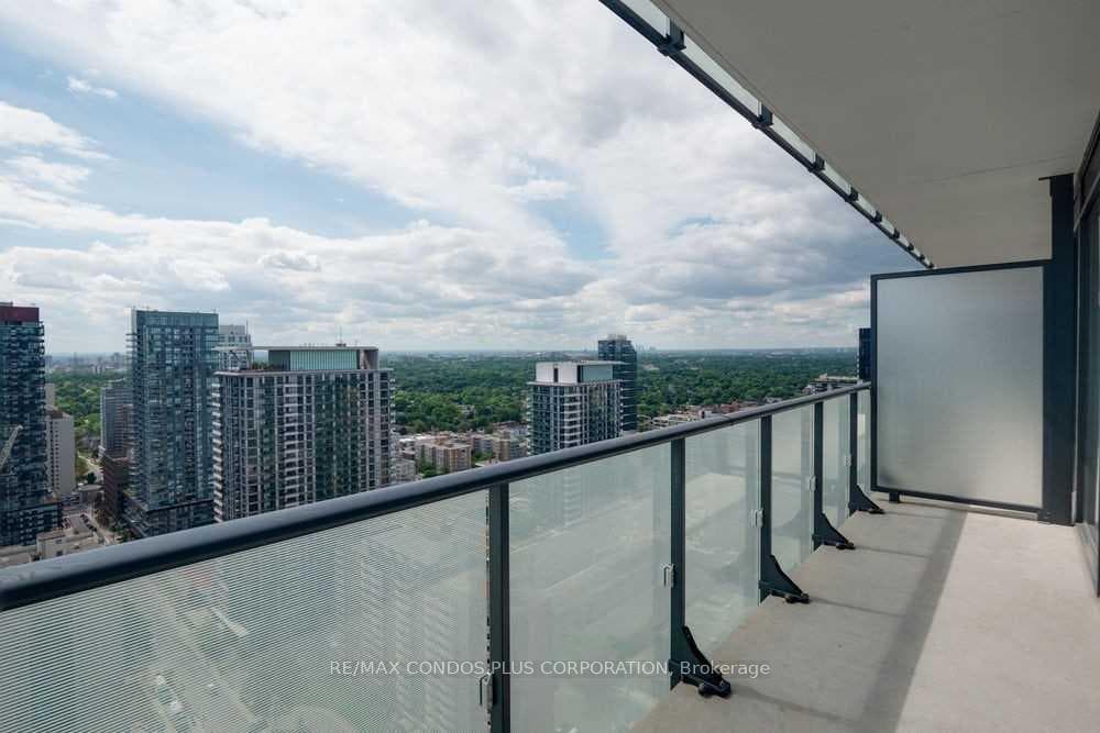 161 Roehampton Avenue Unit 3512 photo 33
