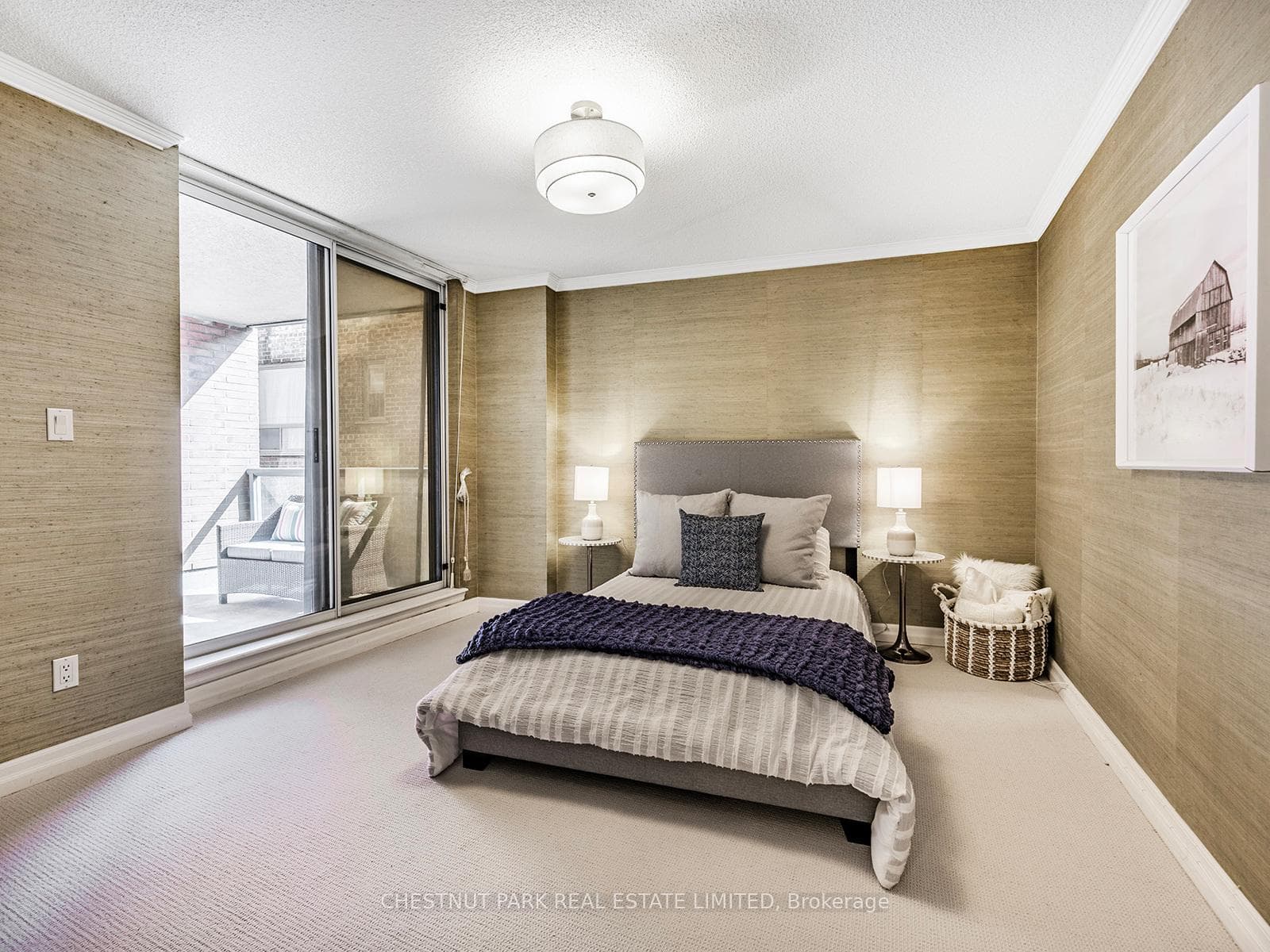2727 Yonge Street Unit 405 photo 27