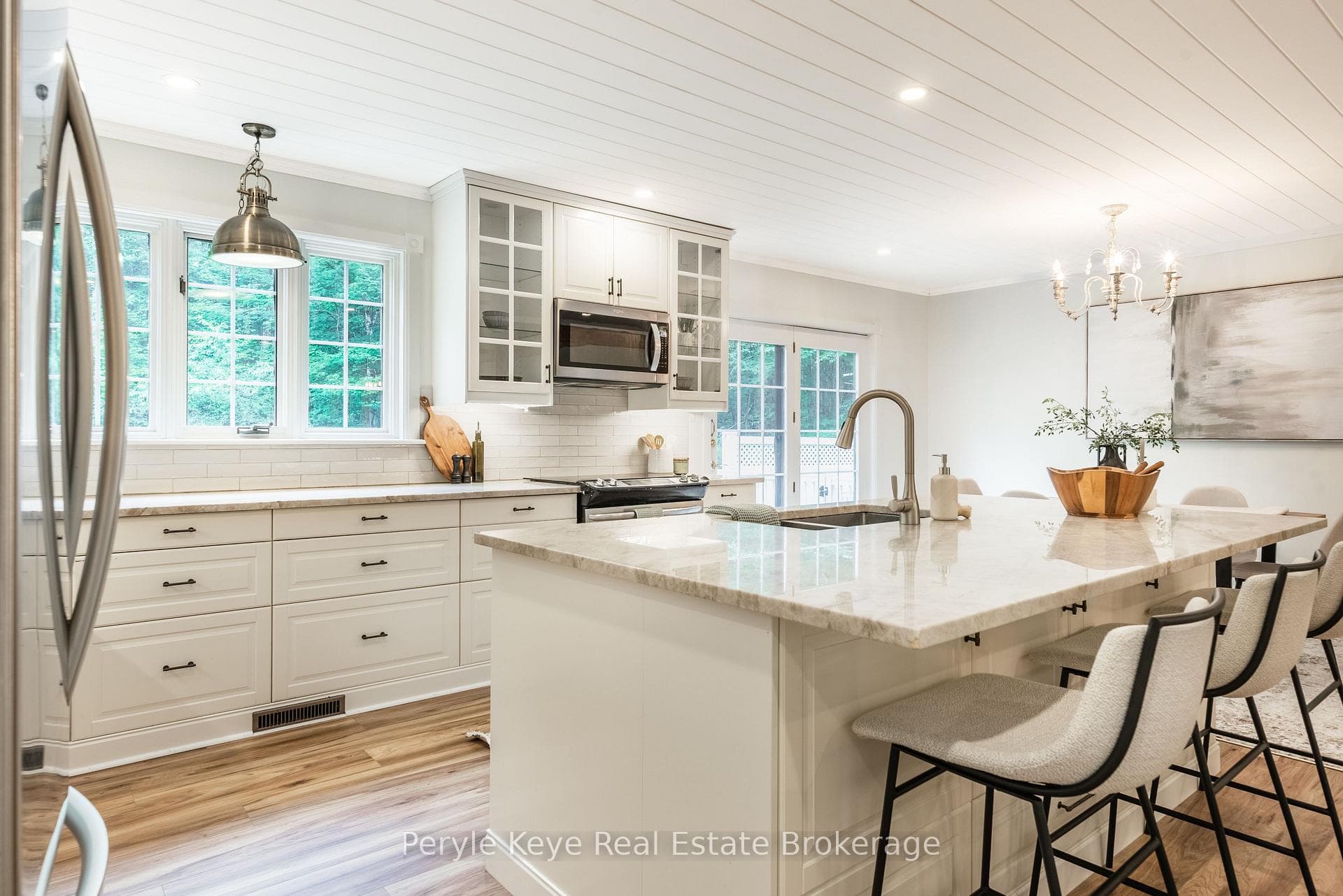 125 Clarke Crescent photo 20
