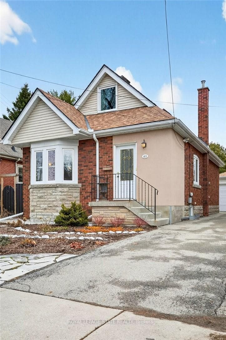 40 Roanoke Road photo 3