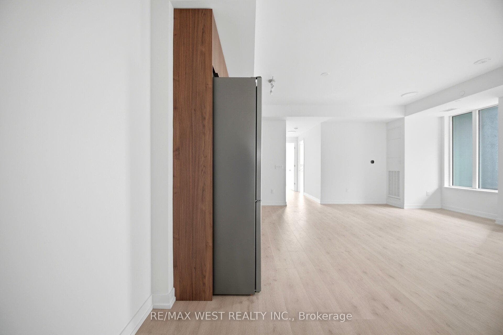 2501 Saw Whet Boulevard Unit 311 photo 8