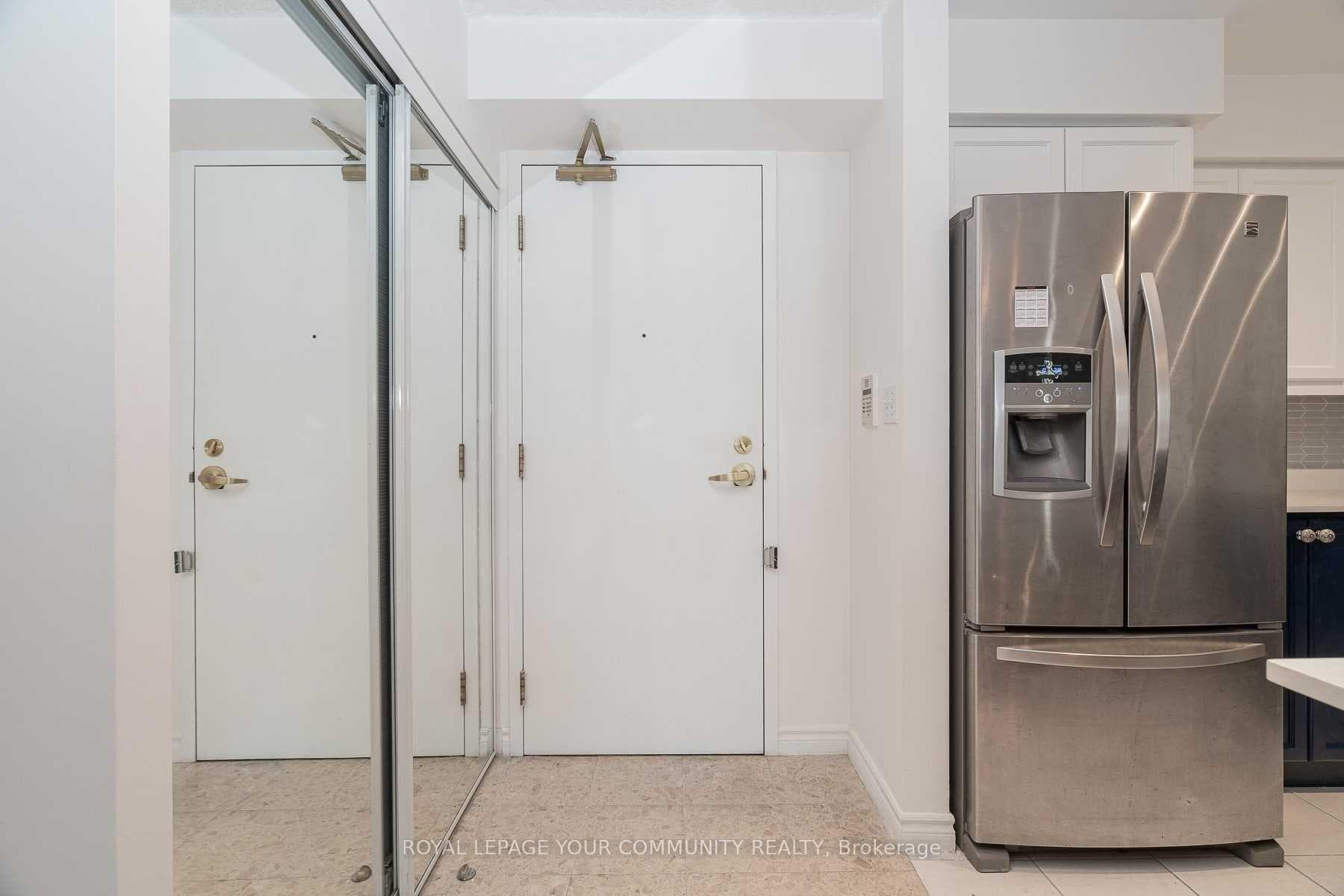 18 Spring Garden Avenue Unit 2503 photo 4
