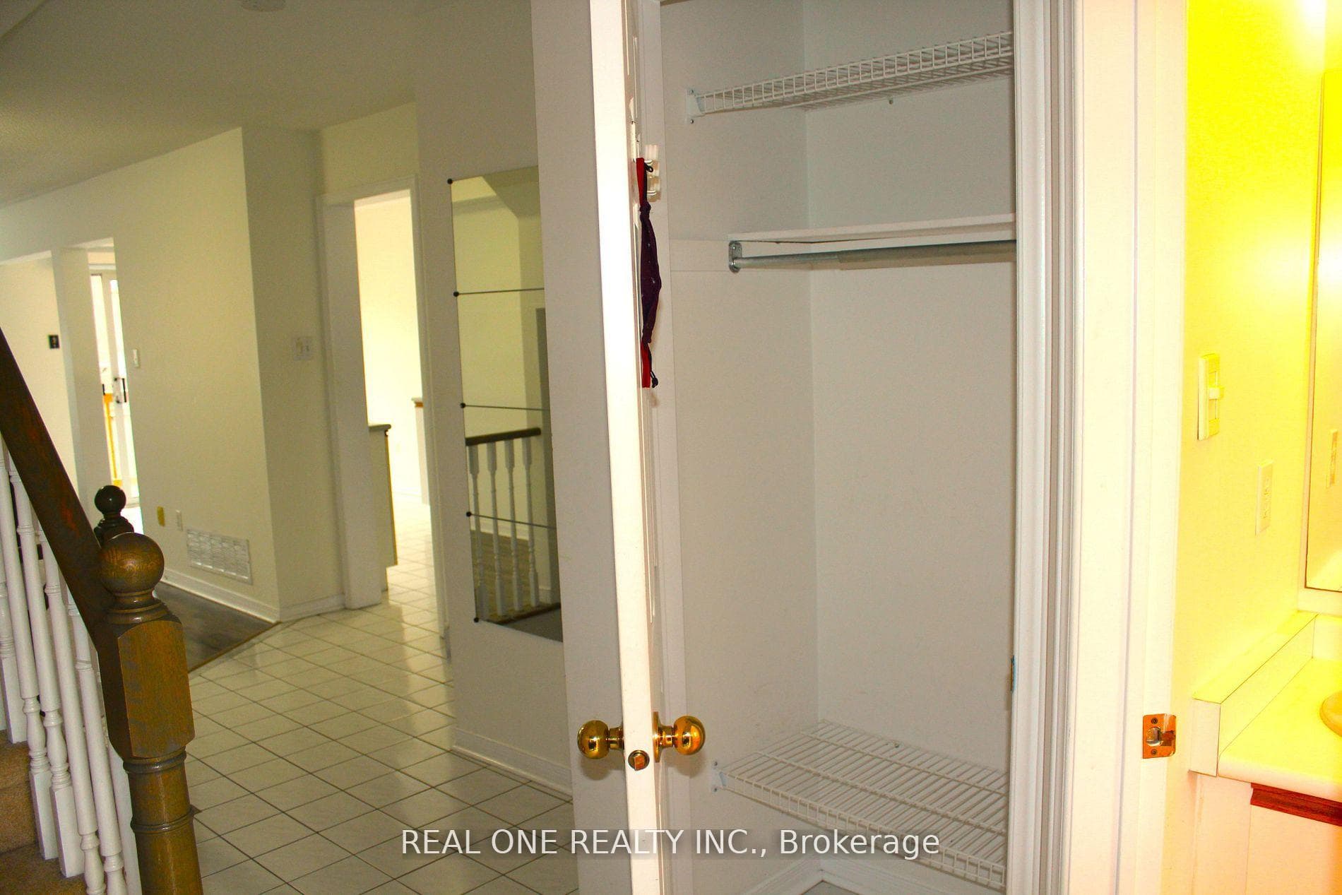 2550 Thomas Street Unit 27 photo 3