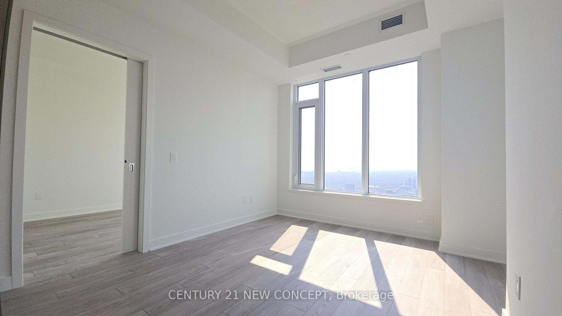 11 Yorkville Avenue Unit 5602 photo 15