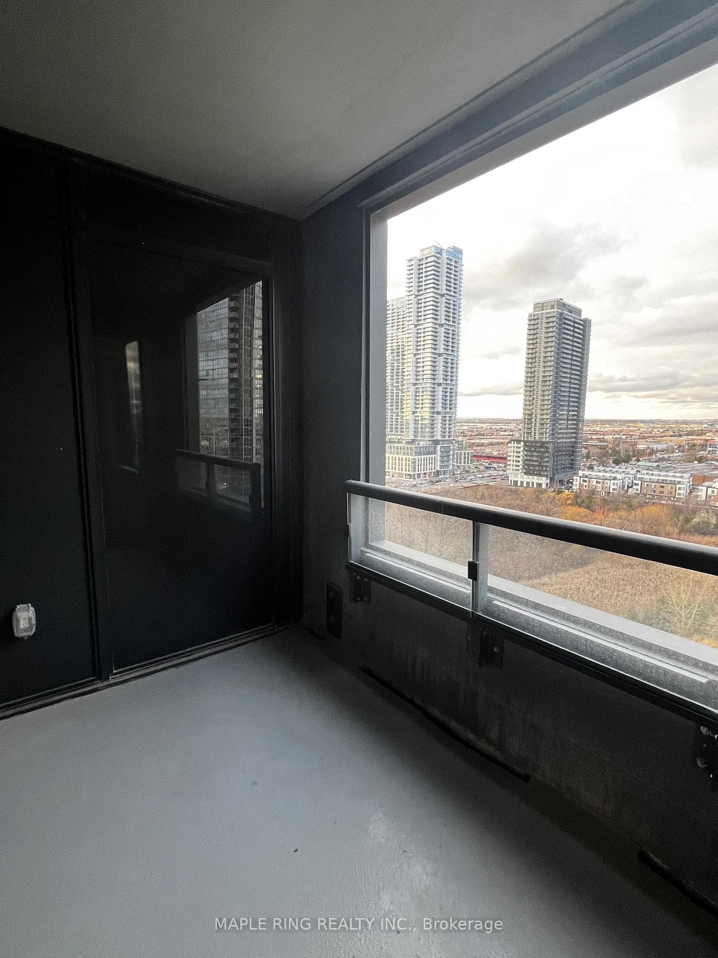 2920 Hwy 7 Road Unit 1403 photo 13