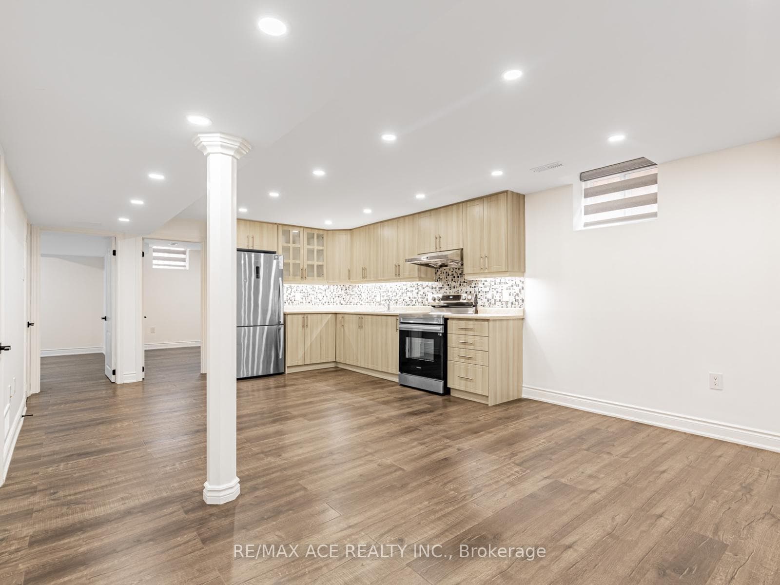 161 Doubtfire Crescent photo 29