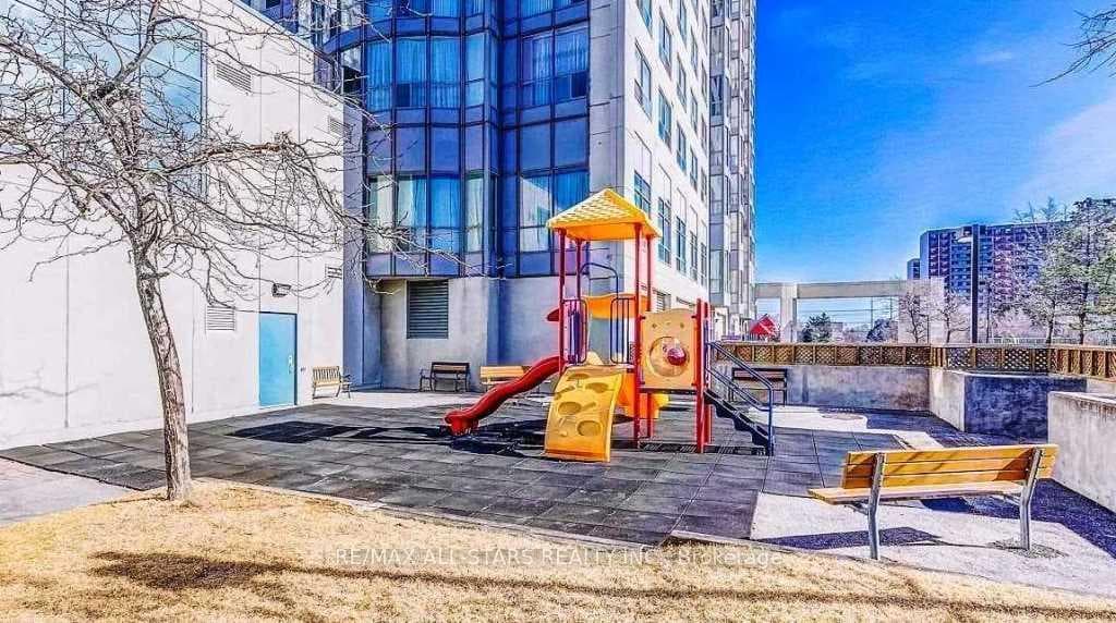 1470 Midland Avenue Unit 1115 photo 2