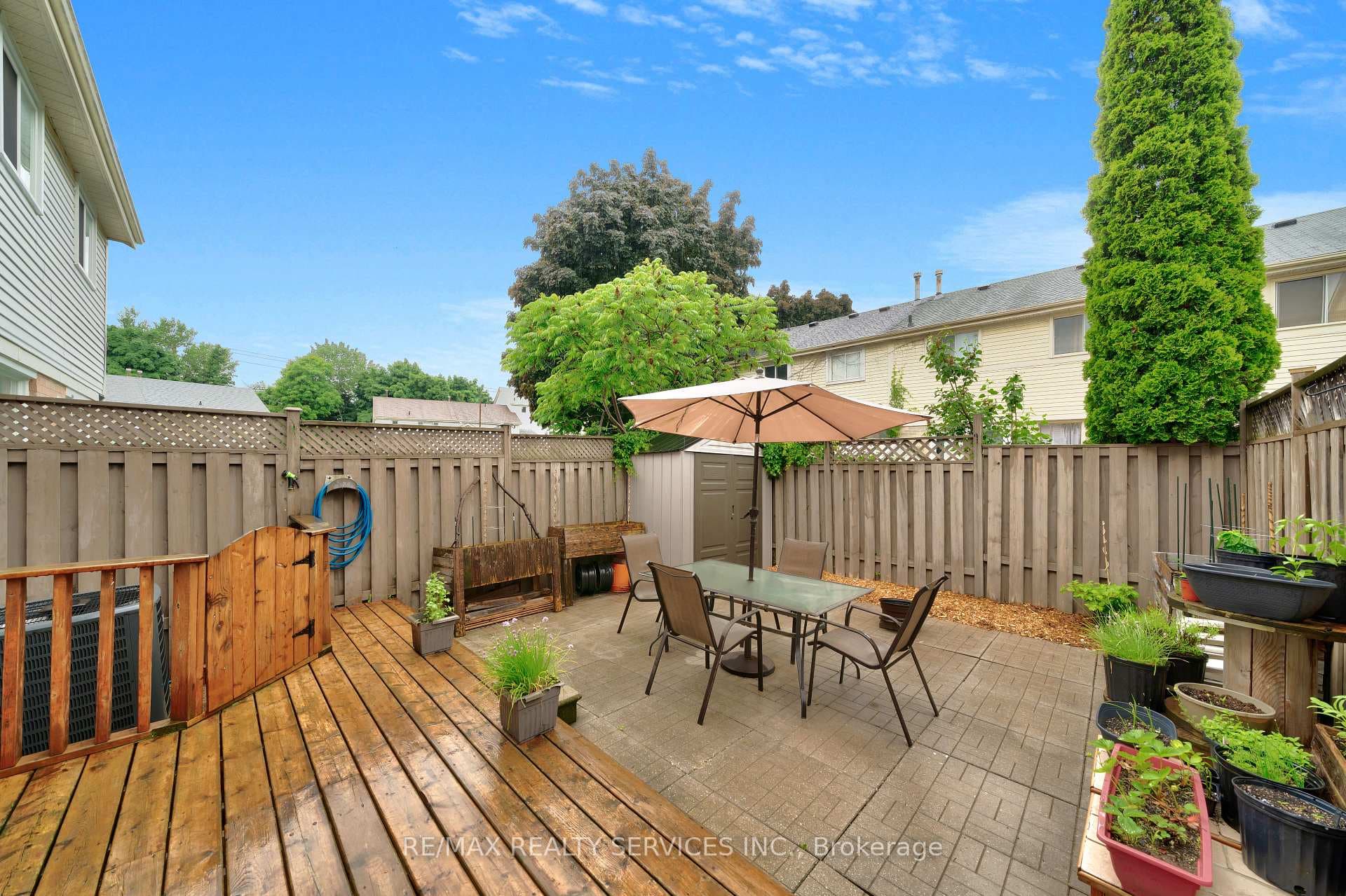 45 Courtleigh Square photo 27