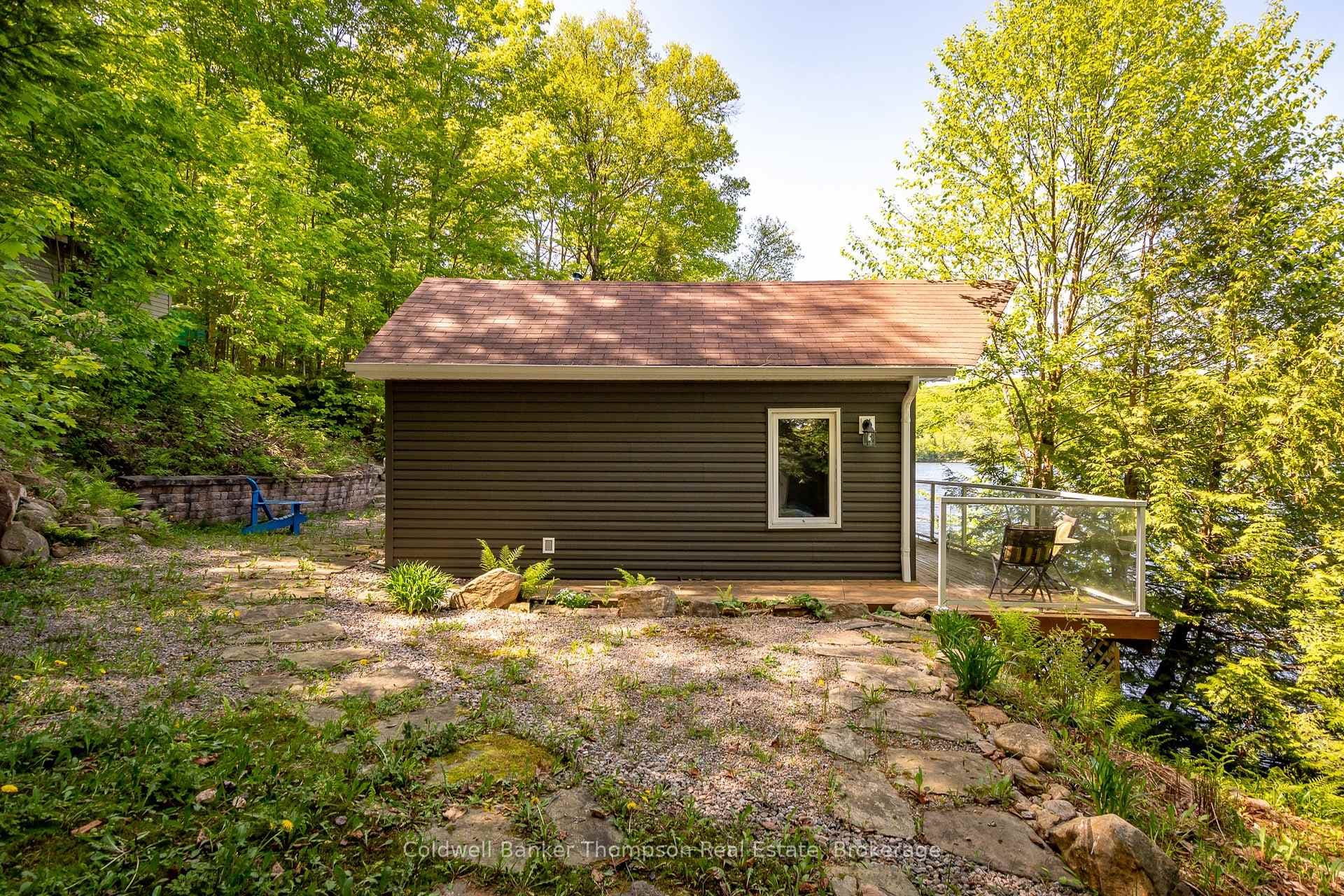 61 Maple Drive photo 34