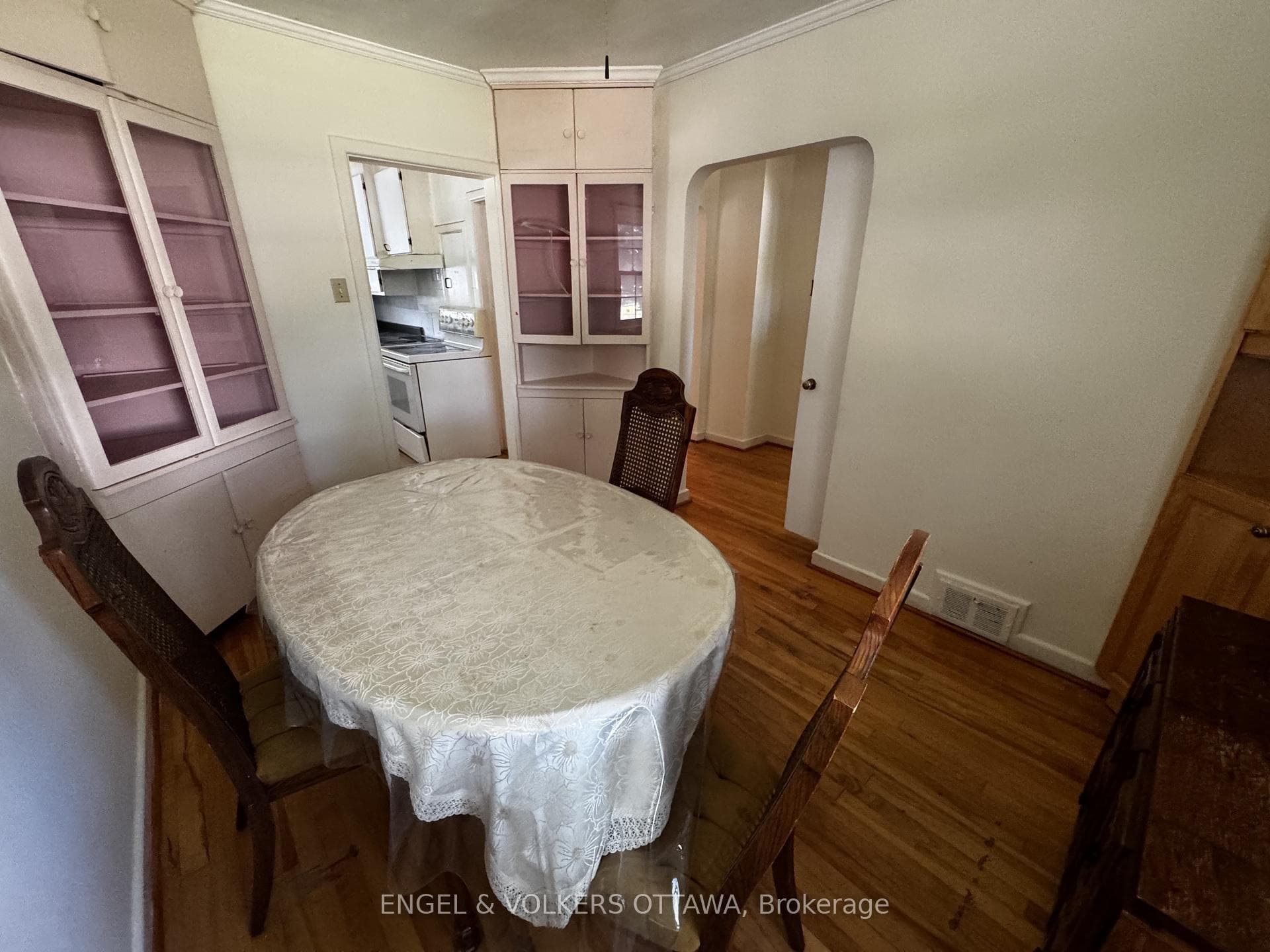 229 Daniel Avenue photo 10