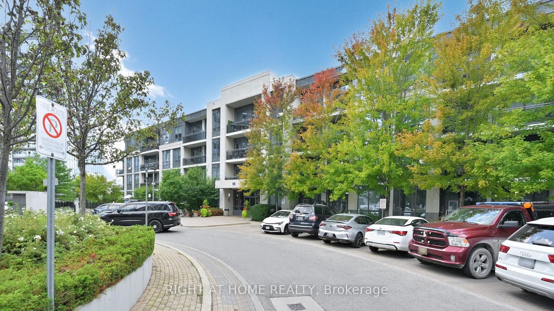 95 North Park Road Unit PH16 photo 40