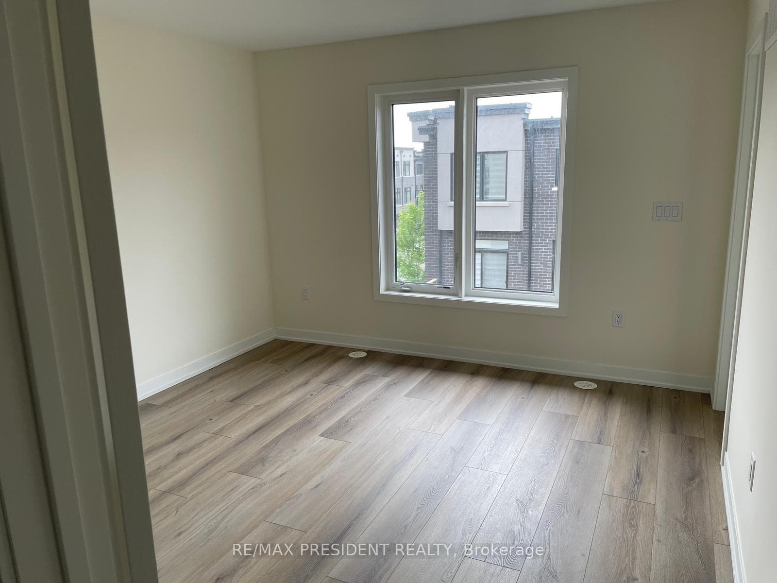 1695 Dersan Street Unit 402 photo 12
