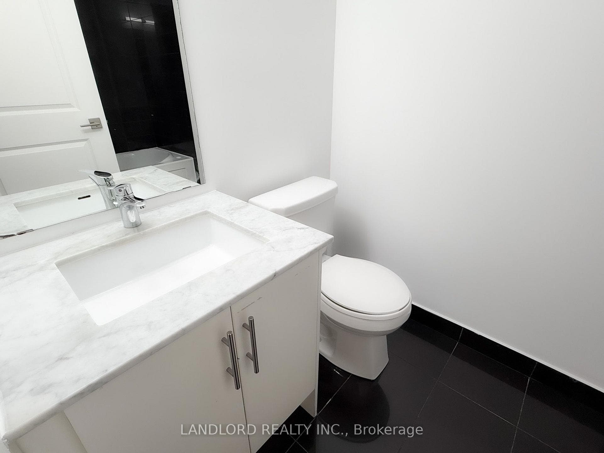 23 Glebe Road Unit 521 photo 14