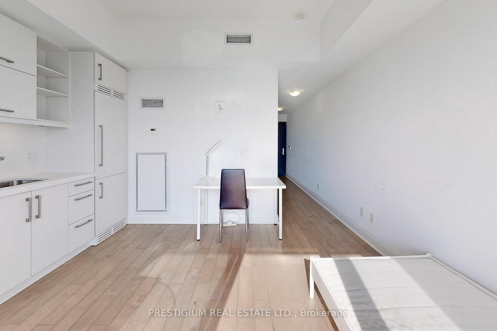 1080 Bay Street Unit 5005 photo 15