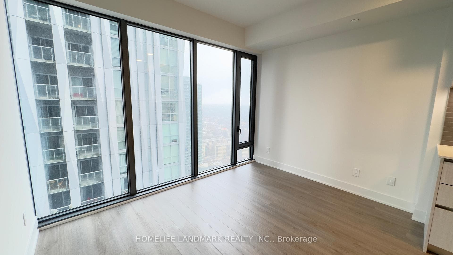 8 Cumberland Street Unit 3108 photo 5