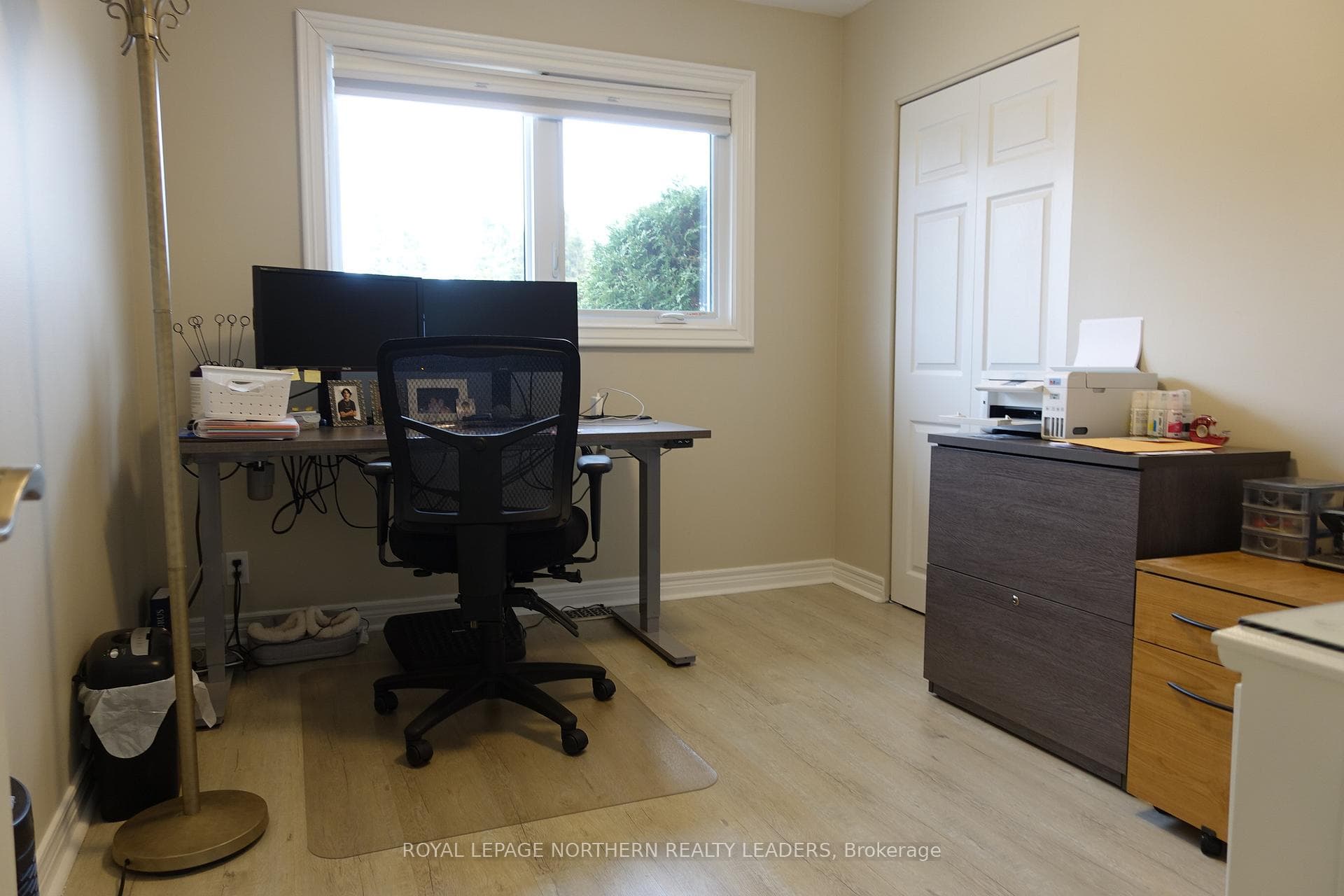 671 Melrose Boulevard photo 25