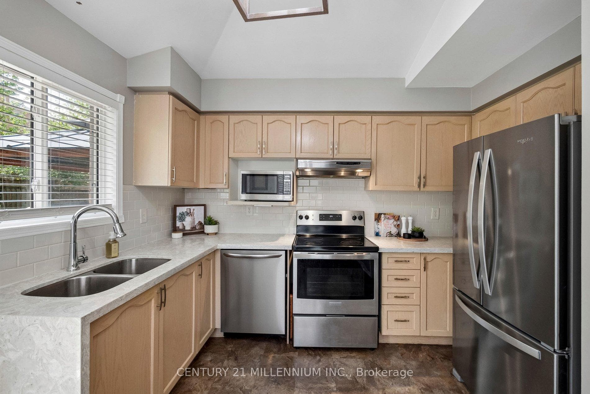 116 Woodroof Crescent photo 21