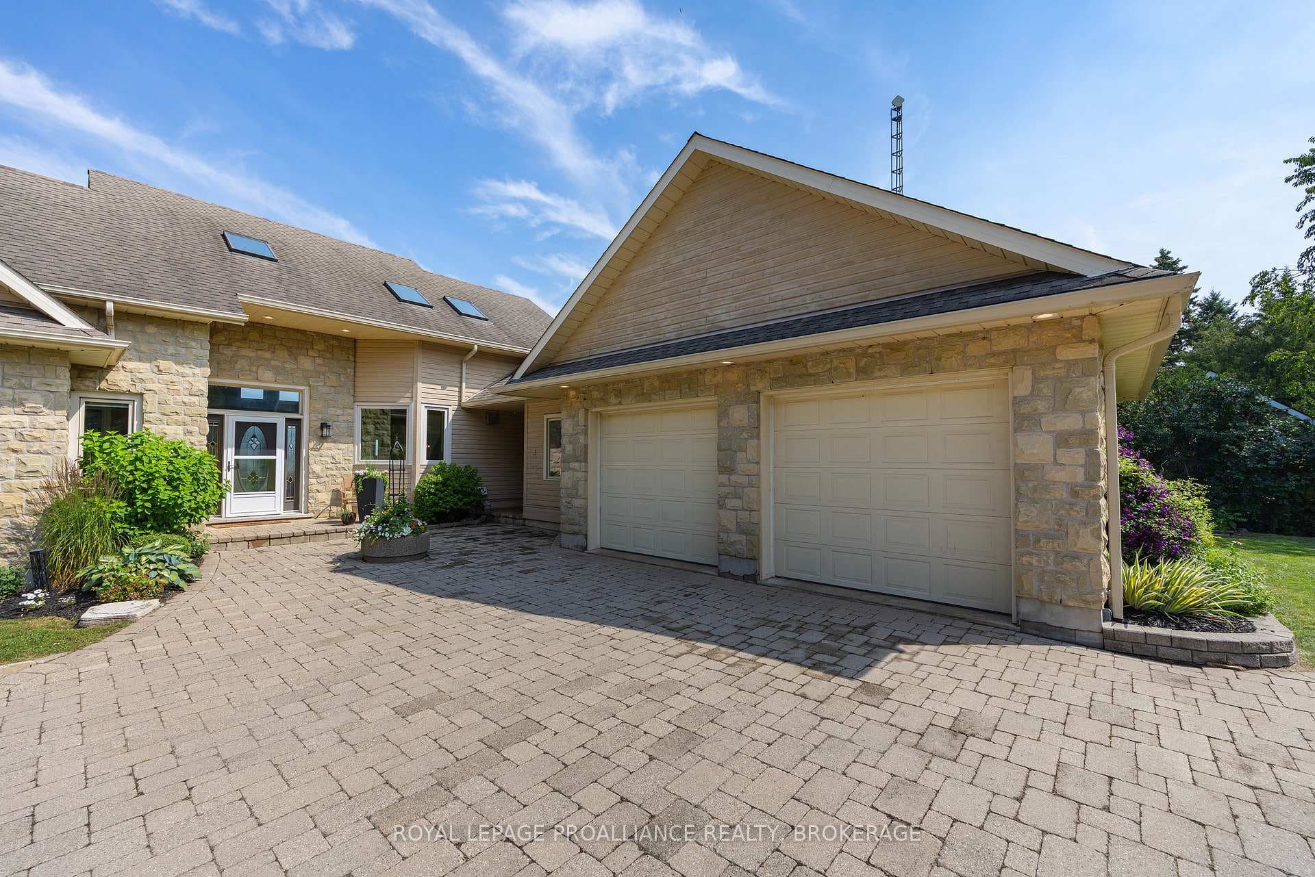 31 Leavis Shores N/A photo 9