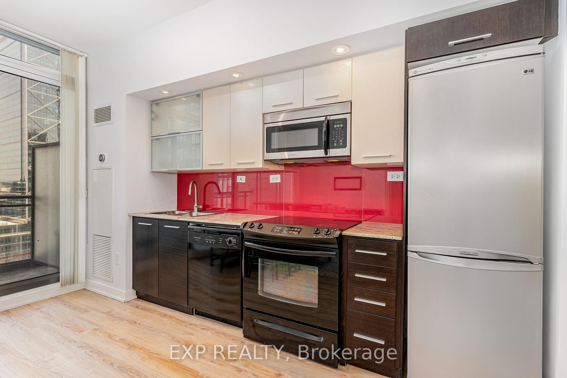 8 Telegram Mews Unit 2108 photo 5