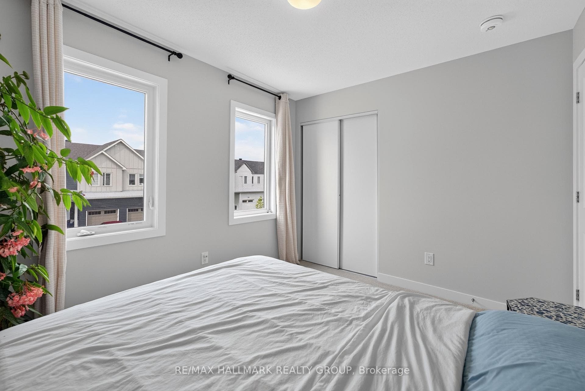 627 Alopex Row photo 34