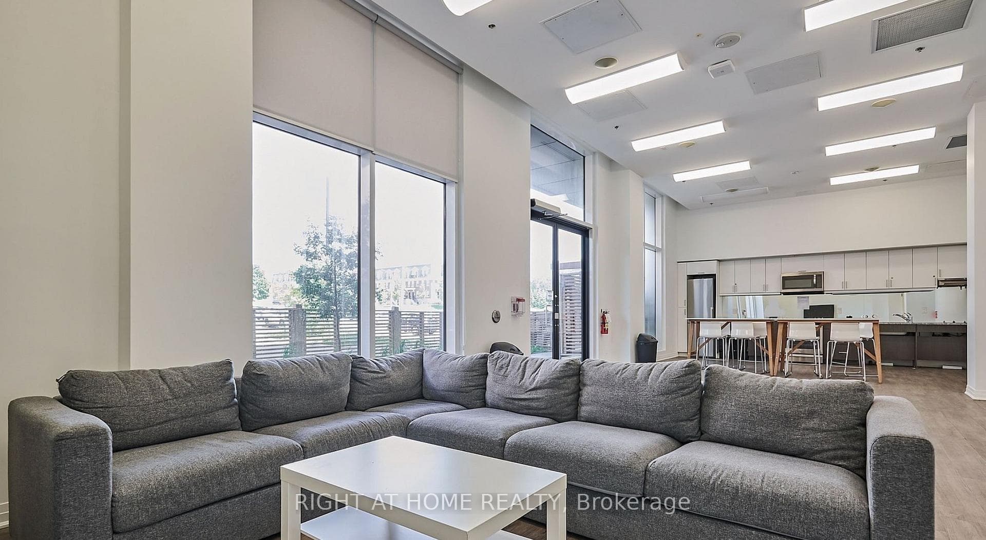1900 simcoe Street Unit 308 photo 22
